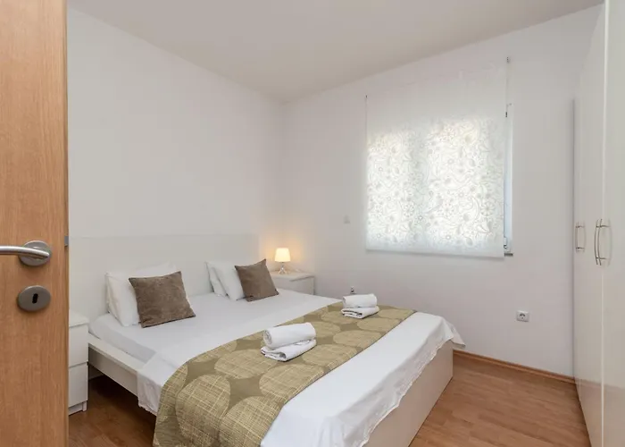 Superior-apartment Mit Einem Schlafzimmer In Strandnaehe By Interhome *