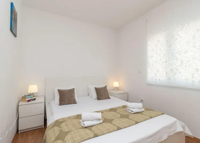 Superior-apartment Mit Einem Schlafzimmer In Strandnaehe By Interhome Apartment