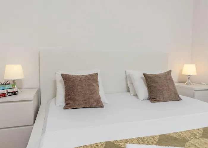 Apartment Superior-apartment Mit Einem Schlafzimmer In Strandnaehe By Interhome Trogir