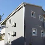 Superior-apartment Mit Einem Schlafzimmer In Strandnaehe By Interhome * Traù